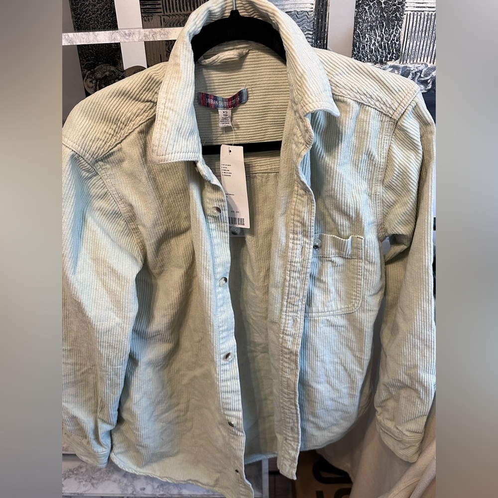 Urban Outfitters new with tags men’s oversized corduroy button down